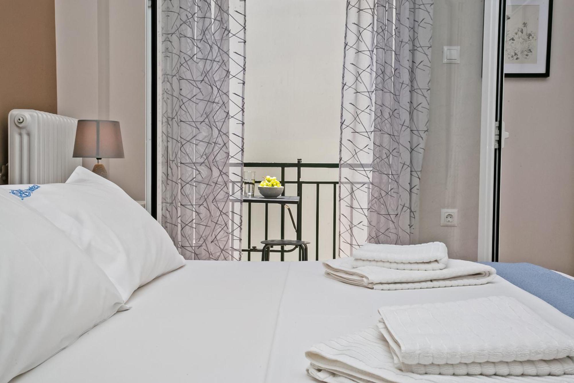 אתונה Semeli By Heloni Apartments מראה חיצוני תמונה